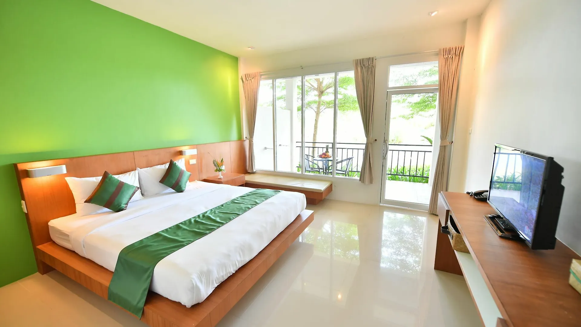 Курортный комплекс The Touch Green Naiyang Hotel & Fitness Nai Yang